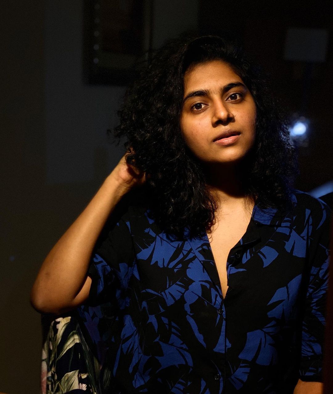 പുതിയ സന്തോഷവുമായി  നിമിഷ സജയന്‍; പുതിയ ചുവട് വയ്പ്പിന് തയ്യാറായി നടി