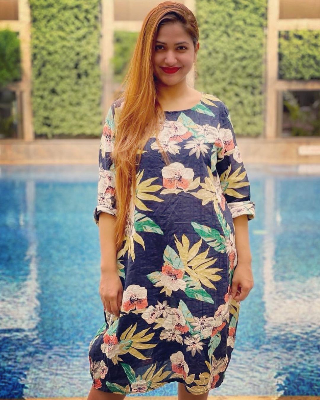 റഷ്യയിൽ വെക്കേഷന ആഘോഷിച്ച് പ്രിയ മോഹൻ; വൈറലായി ചിത്രങ്ങൾ