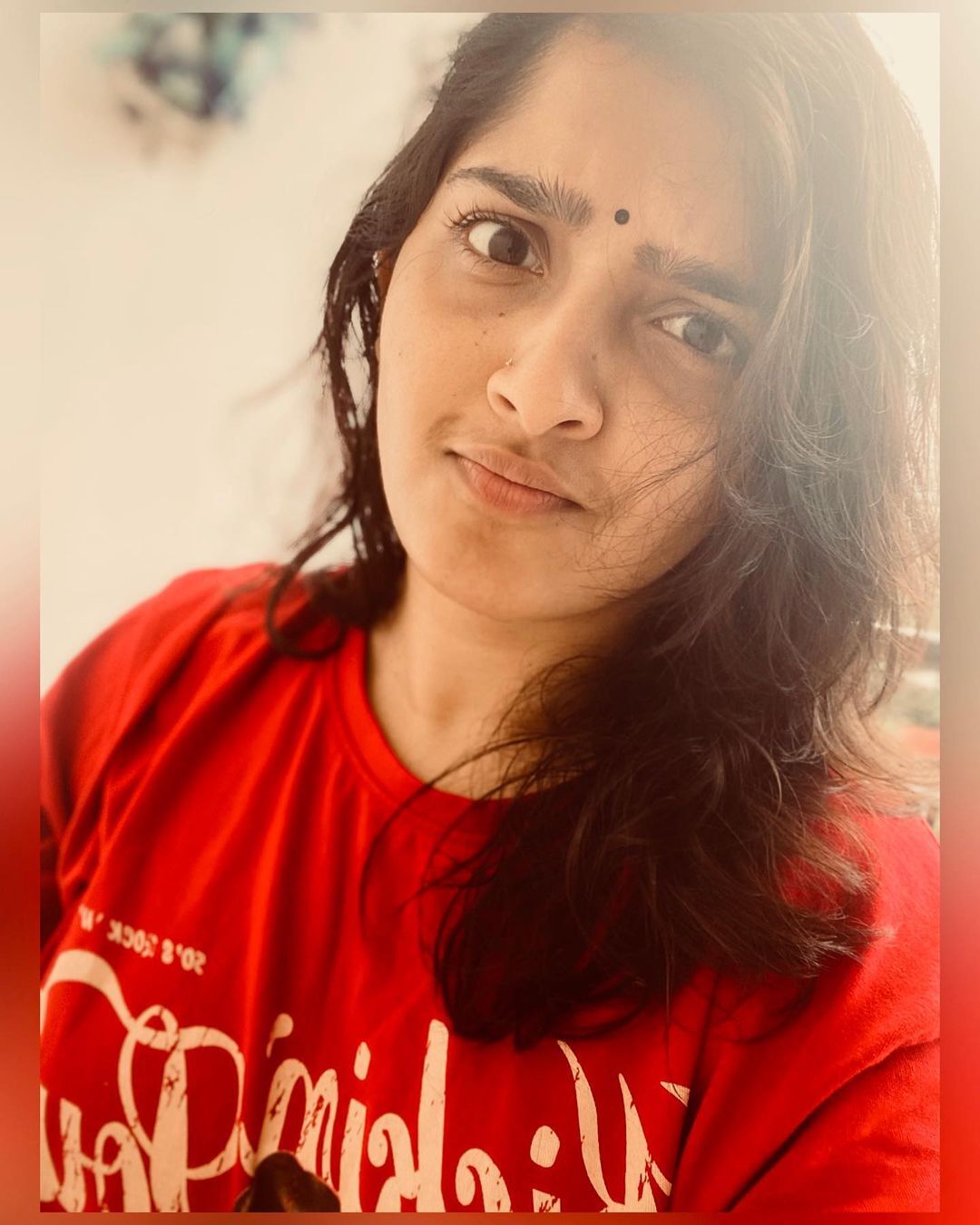 ഇടവേളകൾ ആനന്ദകരമാക്കാം; ബാലതാരമായി എത്തി മലയാളികളുടെ മനസ് കീഴടക്കിയ നടി സനൂഷയുടെ വൈറൽ സെൽഫികൾ