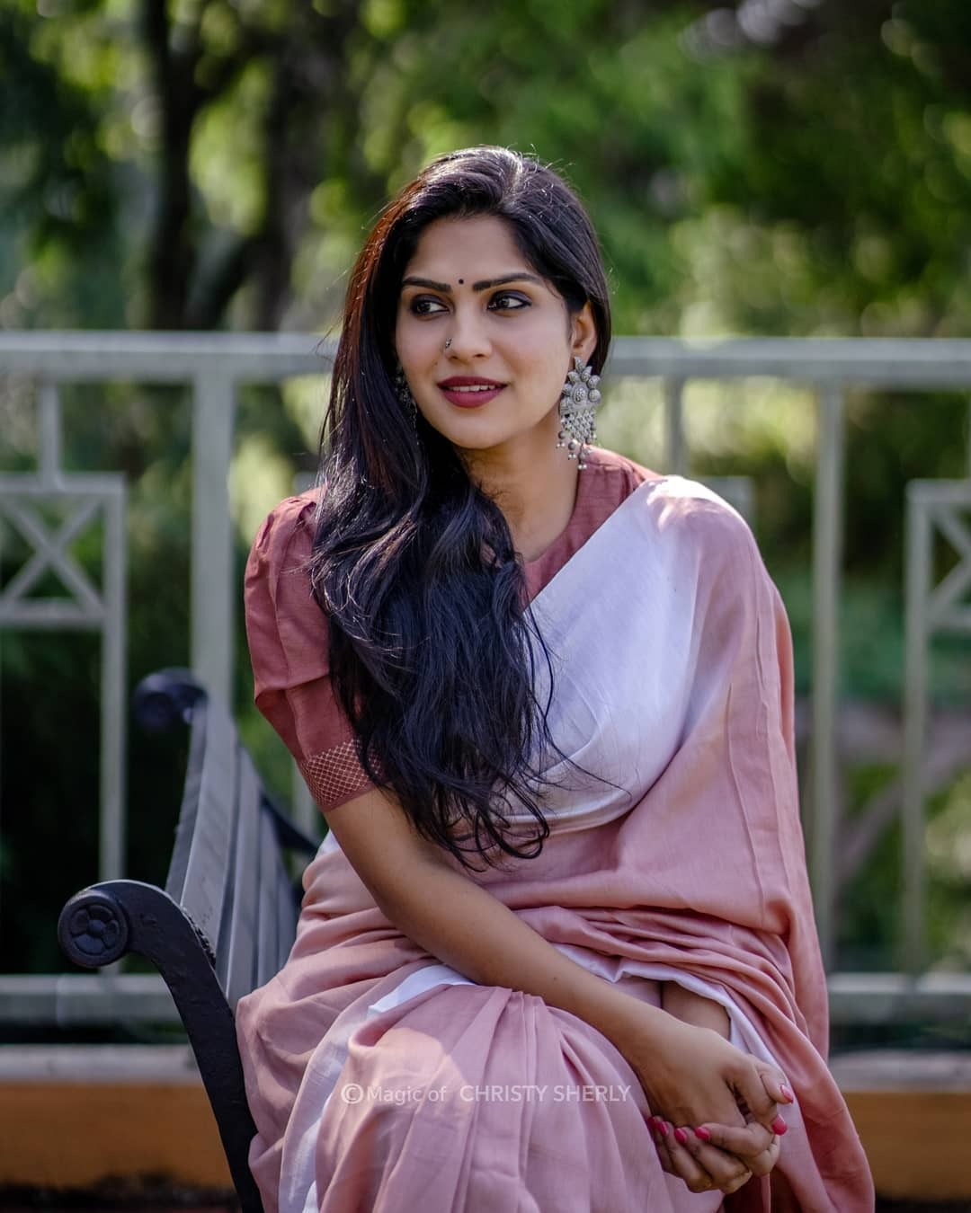 ഒന്‍പത് വര്‍ഷത്തെ പ്രണയം, പ്രിയതാരം വിവാഹത്തിലേക്കോ, ഒടുവില്‍ സത്യം വെളിപ്പെടുത്തി സ്വാസിക