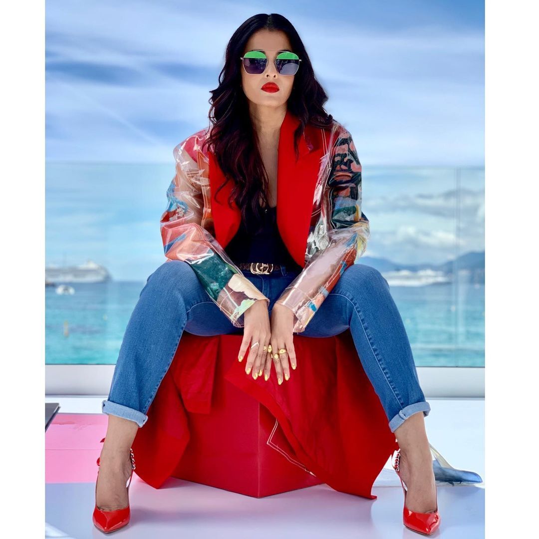 ഐശ്വര്യ റായി ബച്ചൻ വീണ്ടും അമ്മയാകാൻ തയ്യാറെടുക്കാണോ... വൈറലായി പുതിയ ചിത്രങ്ങൾ