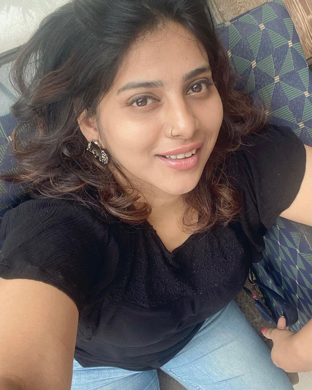 പുതിയ മെയ്‌ക്കോവറില്‍ അന്ന രാജന്‍; താരത്തിന്റെ പുതിയ ലുക്ക് തമിഴ് ചിത്രത്തിന് വേണ്ടി