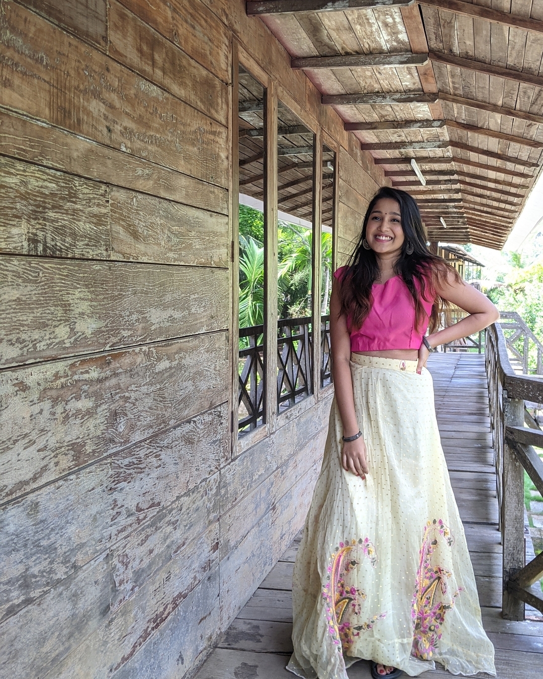 ബാലതാരത്തിൽ നിന്ന് നായികയിലേക്ക്? അനിഘ സുരേന്ദ്രന്റെ പുതിയ ചിത്രങ്ങൾ വൈറലാകുന്നു