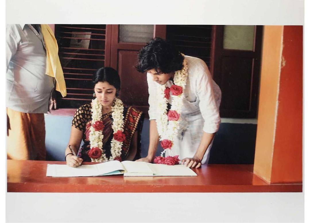 പിറകെ നടത്തിച്ച ശേഷം പിടികൊടുത്തു, 6-ാം വിവാഹ വാർഷികം ആഘോഷിച്ച് അനു സിത്താരയും വിഷ്ണുവും,  ഇരുപതാം വയസ്സിലെ ആ പ്രണയ കഥ...