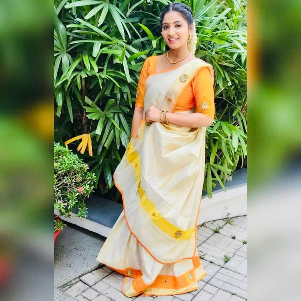 അൻഷിത ഇത്രയും സുന്ദരിയായിരുന്നോ? ഒപ്പം ഋഷി സാറും.. ചിത്രങ്ങൾ വൻ വൈറൽ
