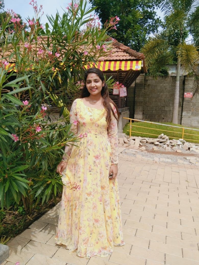 അൻഷിത ഇത്രയും സുന്ദരിയായിരുന്നോ? ഒപ്പം ഋഷി സാറും.. ചിത്രങ്ങൾ വൻ വൈറൽ