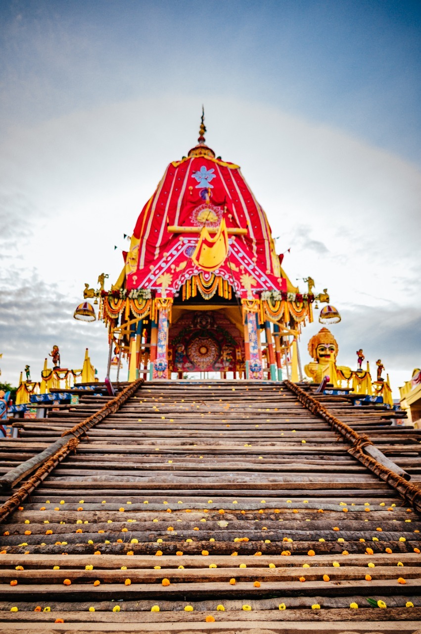 ଫଟୋ : ପ୍ରସ୍ତୁତ ରହିଛି ରଥ, ସଜେଇ ହୋଇଛି ଶ୍ରୀଗୁଣ୍ଡିଚା ମନ୍ଦିର;ବାହୁଡାଯାତ୍ରାର ମନଲୋଭା ଦୃଶ୍ୟ