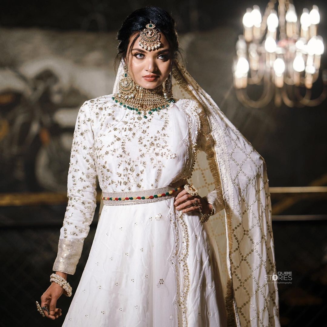 പ്രണയം മുന്‍പുണ്ടായിട്ടുണ്ട്, എന്നാൽ ഇതാദ്യമായാണ്; മണിക്കുട്ടനുമായുള്ള അടുപ്പത്തെക്കുറിച്ച് സൂര്യ