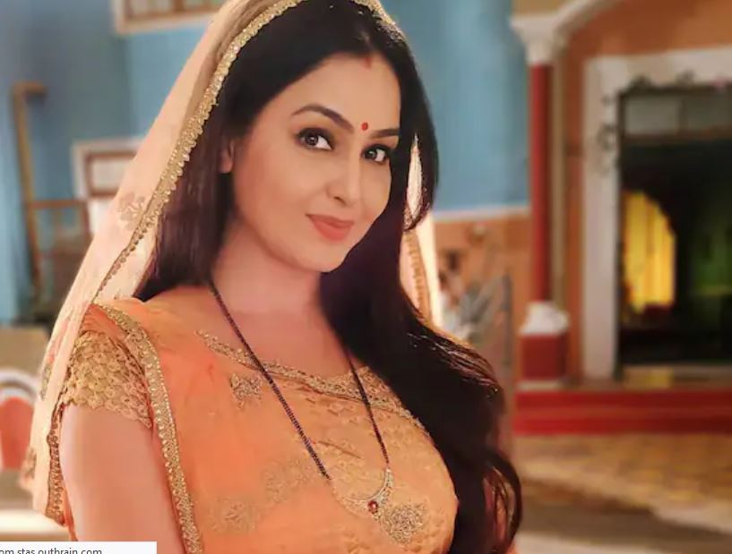  Bhabi Ji Ghar Par Hain: 19 साल की उम्र में शादी, 14 साल की बेटी, शो के कलाकारों की असली उम्र जान दांतों तले दबा लेंगे उंगली