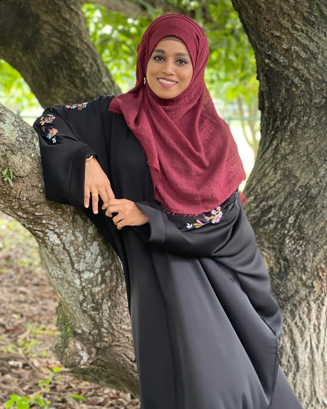 'ജൂലിയറ്റിന്റെ മണ്ണാങ്കട്ട കഥ,  അച്ഛനെ കൊന്ന് ടാറ്റു ഉണ്ടാക്കി'; മനം നൊന്ത് ഡിംപലിന്റെ ഓഡിയോ, നിയമനടപടി എടുക്കുമെന്ന് തിങ്കൾ, ഞെട്ടലോടെ ആരാധകര്‍