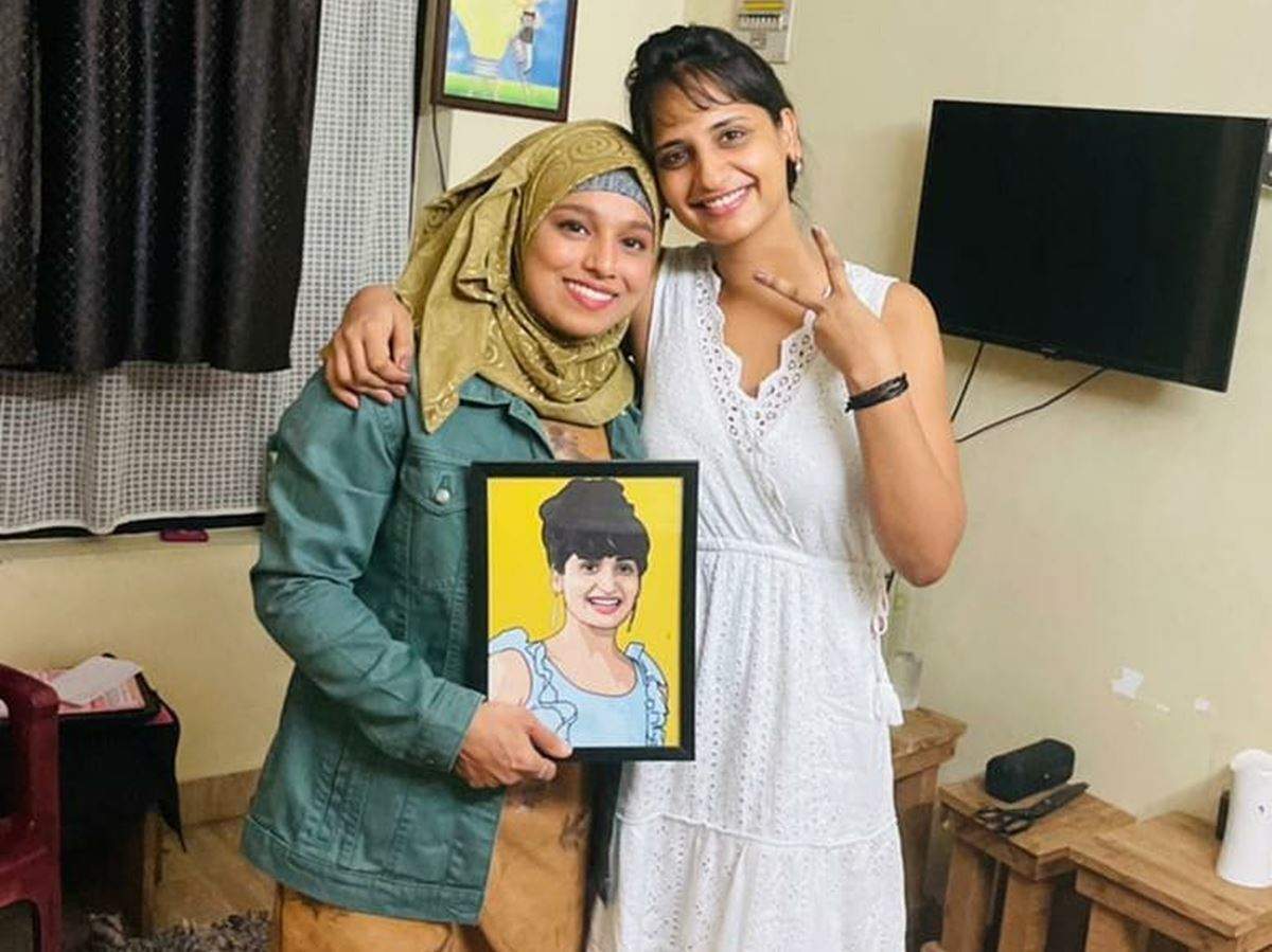 'ജൂലിയറ്റിന്റെ മണ്ണാങ്കട്ട കഥ,  അച്ഛനെ കൊന്ന് ടാറ്റു ഉണ്ടാക്കി'; മനം നൊന്ത് ഡിംപലിന്റെ ഓഡിയോ, നിയമനടപടി എടുക്കുമെന്ന് തിങ്കൾ, ഞെട്ടലോടെ ആരാധകര്‍