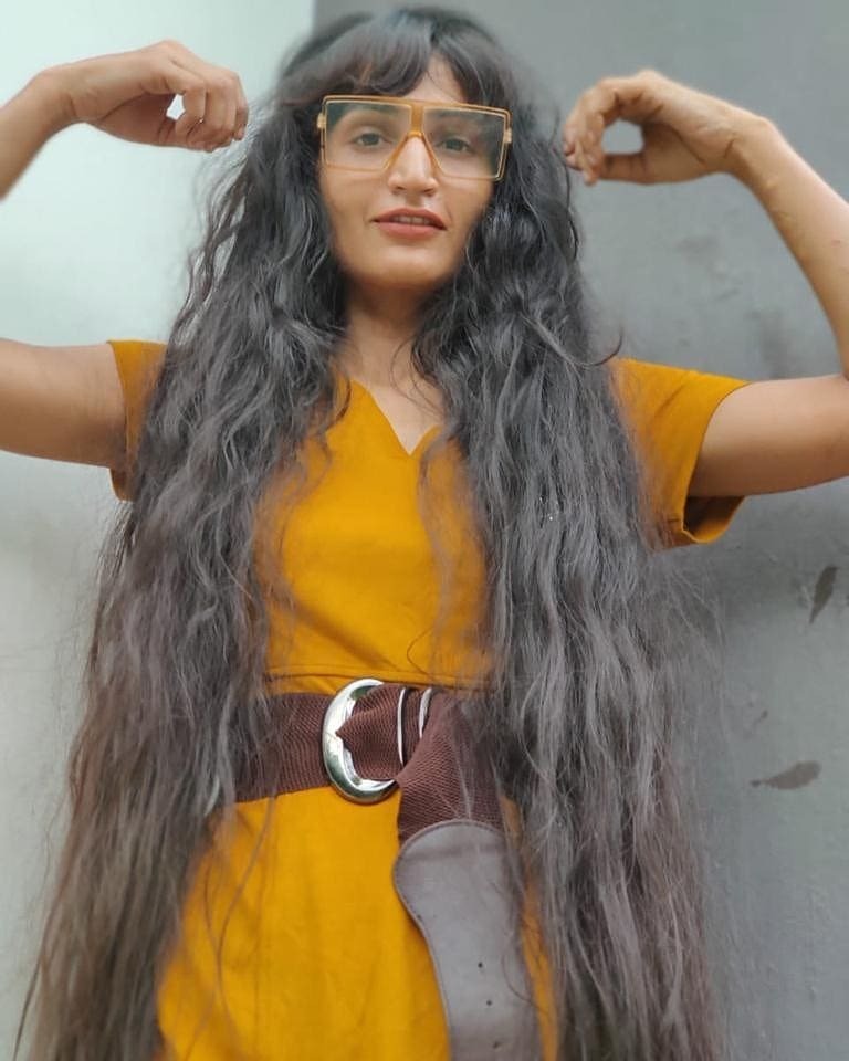 കയ്യിൽ പുതിയ ടാറ്റു,  വൈറലായി പ്രേക്ഷകരുടെ പ്രിയ ബിഗ് ബോസ് തരാം ഡിംപൽ ഭാൽ    