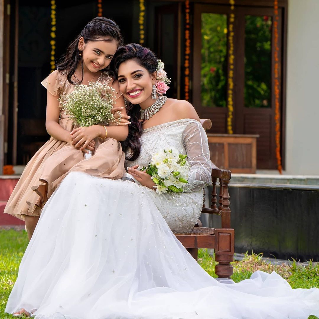 നവ വധുവായി ഒരുങ്ങി റിതു മന്ത്ര; ബിഗ് ബോസ് താരത്തിന്റെ ഏറ്റവും പുതിയ ചിത്രങ്ങൾ...