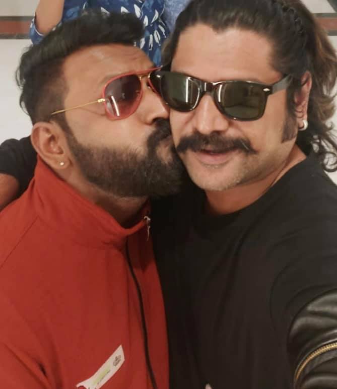 തുടങ്ങി മക്കളേ... ചെന്നൈയിലെ ബിഗ് ബോസ് ഫിനാലെ ലൊക്കേഷനിലെ ചിത്രങ്ങള്‍ കാണാം