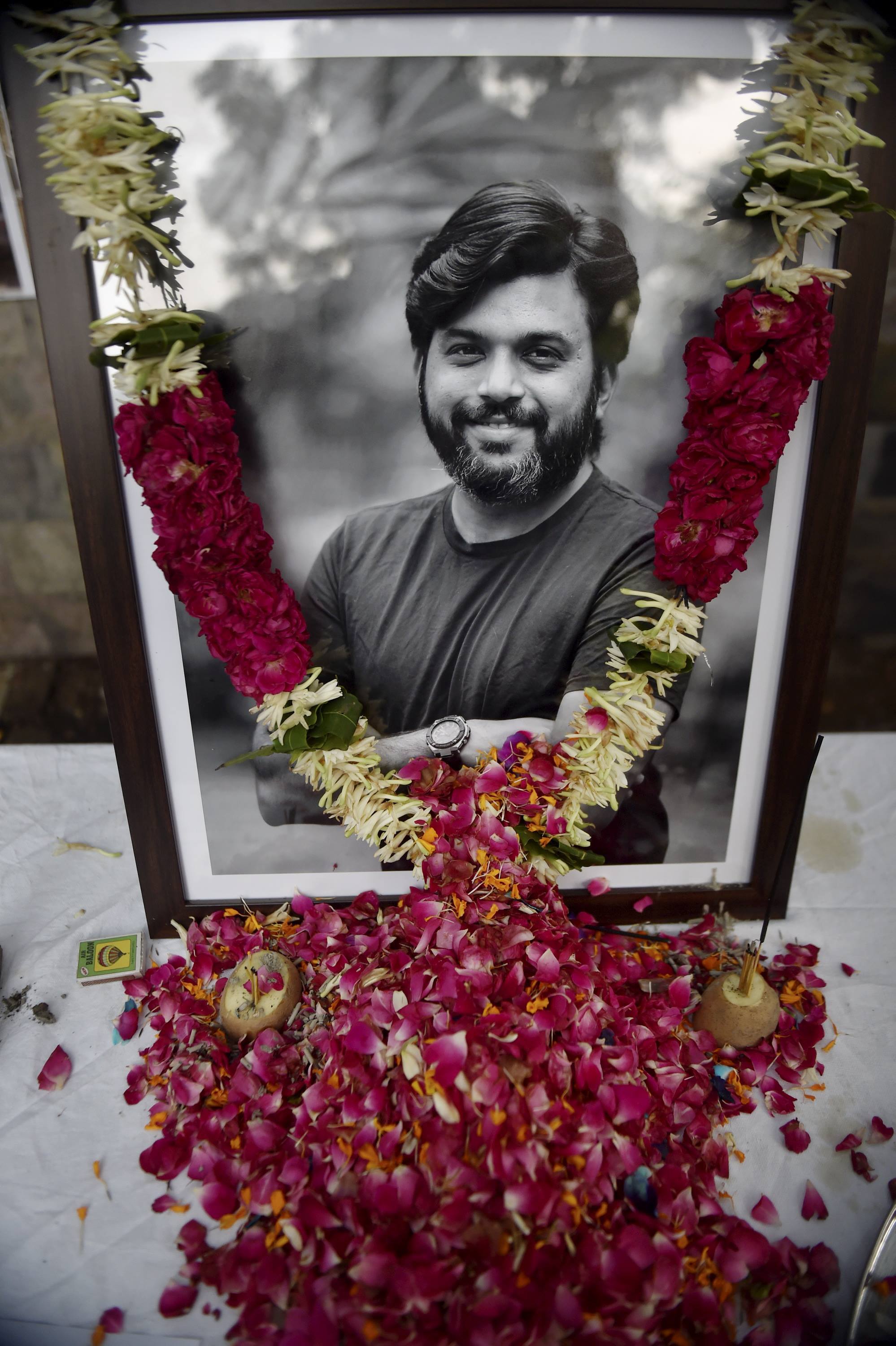 അഫ്ഗാനില്‍ കൊല്ലപ്പെട്ട ഫോട്ടോ ജേണലിസ്റ്റ് ഡാനിഷ് സിദ്ദിഖിക്ക് വേണ്ടി നടന്ന പ്രാര്‍ഥന: ചിത്രങ്ങള്‍