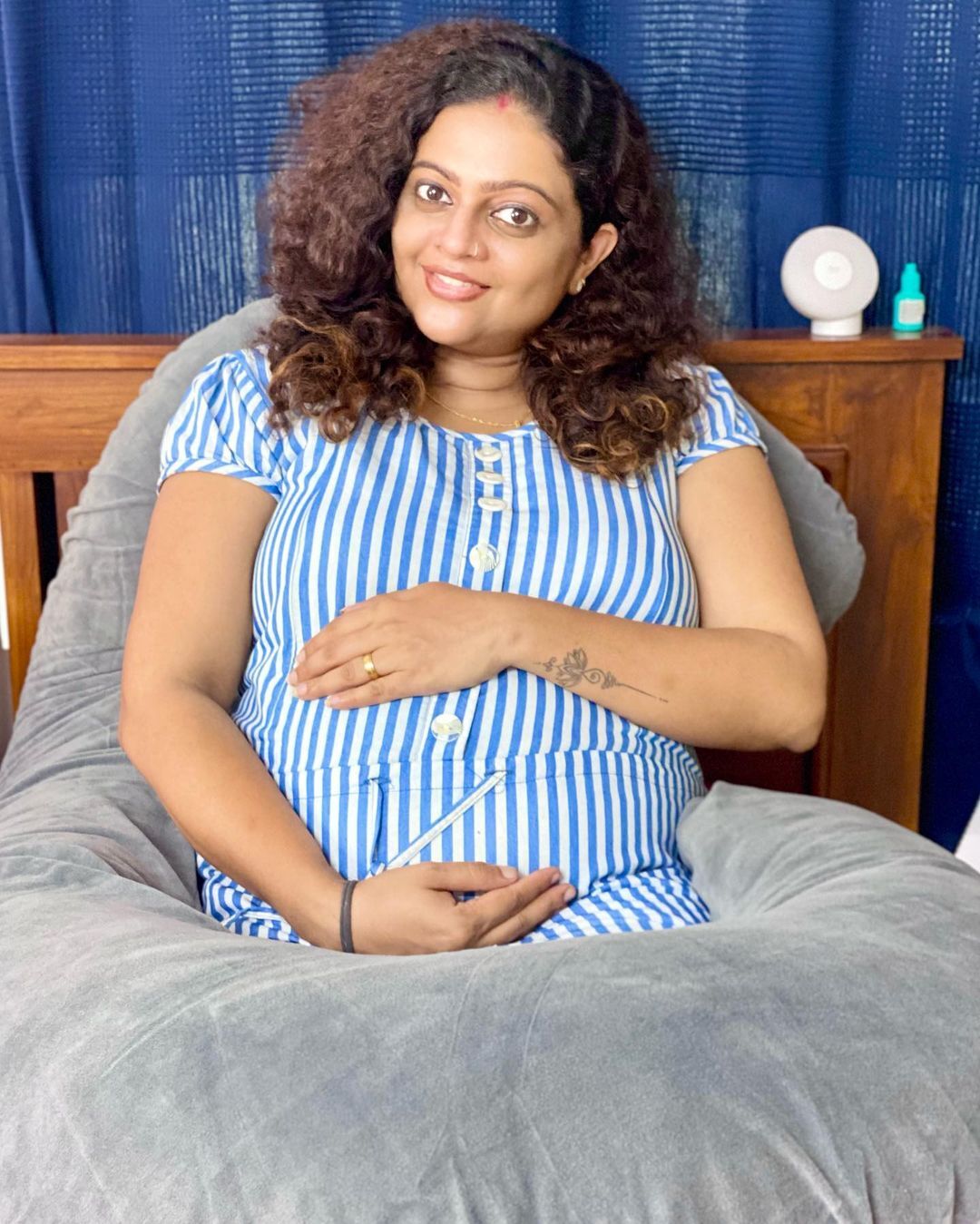 അശ്വതിയുടെ കുഞ്ഞ് അതിഥി എത്താറായോ? ഏറ്റവും പുതിയ ചിത്രവുമായി താരം..വൈറൽ