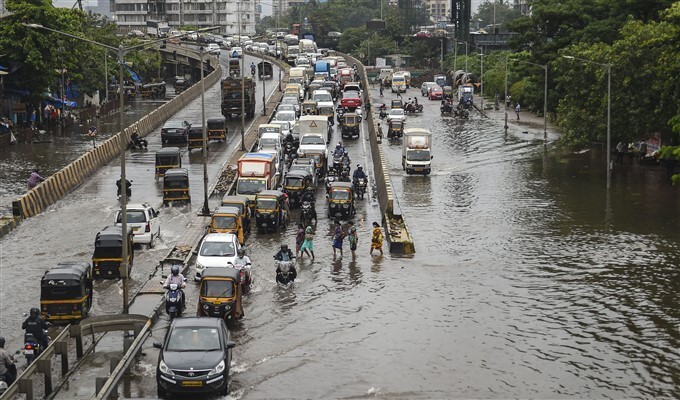 Heavy Rain Lashes In Mumbai, 22/07/2021