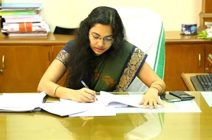 കേരളത്തില്‍ ഇങ്ങനെ ആദ്യം!! ചരിത്ര നിയോഗം ഇവര്‍ക്ക്... അറിയാം വനിതാ നേട്ടങ്ങള്‍