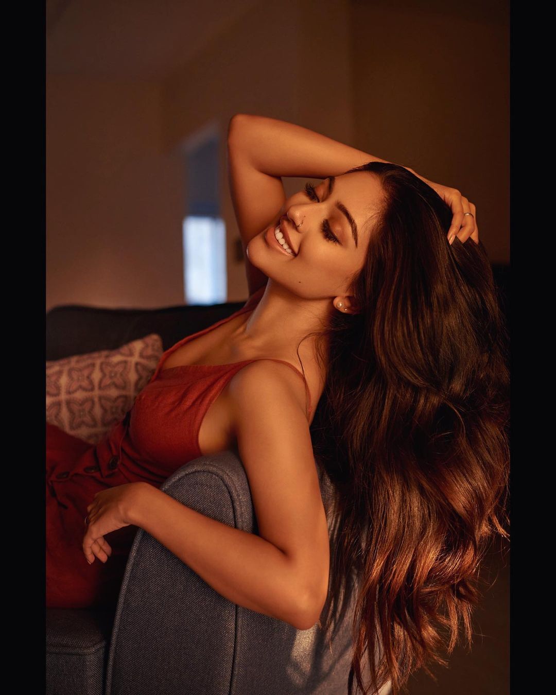 ഗ്ലാമറസായി നിവിൻ പോളി നായിക; അനു ഇമ്മാന്വുവലിന്റെ ഫോട്ടോഷൂട്ട്