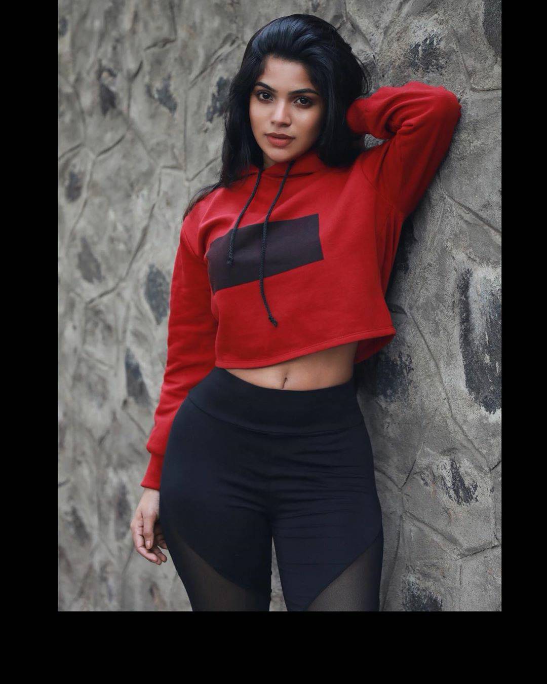 ഹോട്ട്... മോഡൽ ദിവ്യ ഭാരതിയുടെ ഏറ്റവും പുതിയ ഫോട്ടോ ഷൂട്ട് ചിത്രങ്ങൾ വൈറൽ