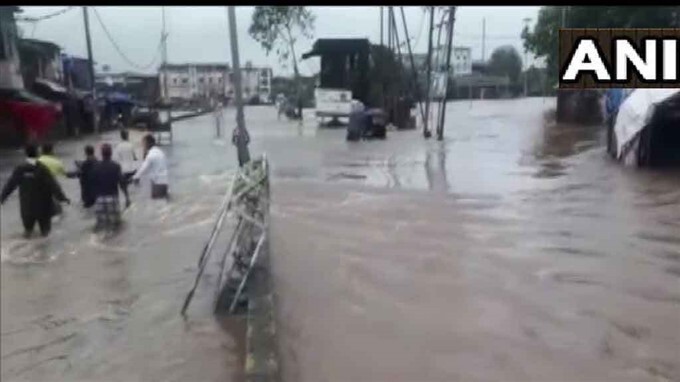 Heavy Rain Lashes In Mumbai, 22/07/2021