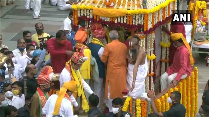 HM Amit Shah And Gujarat CM Vijay Rupani During Jagannath Rath Yatra In Gujarat