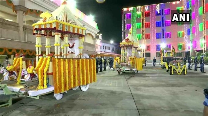 HM Amit Shah And Gujarat CM Vijay Rupani During Jagannath Rath Yatra In Gujarat