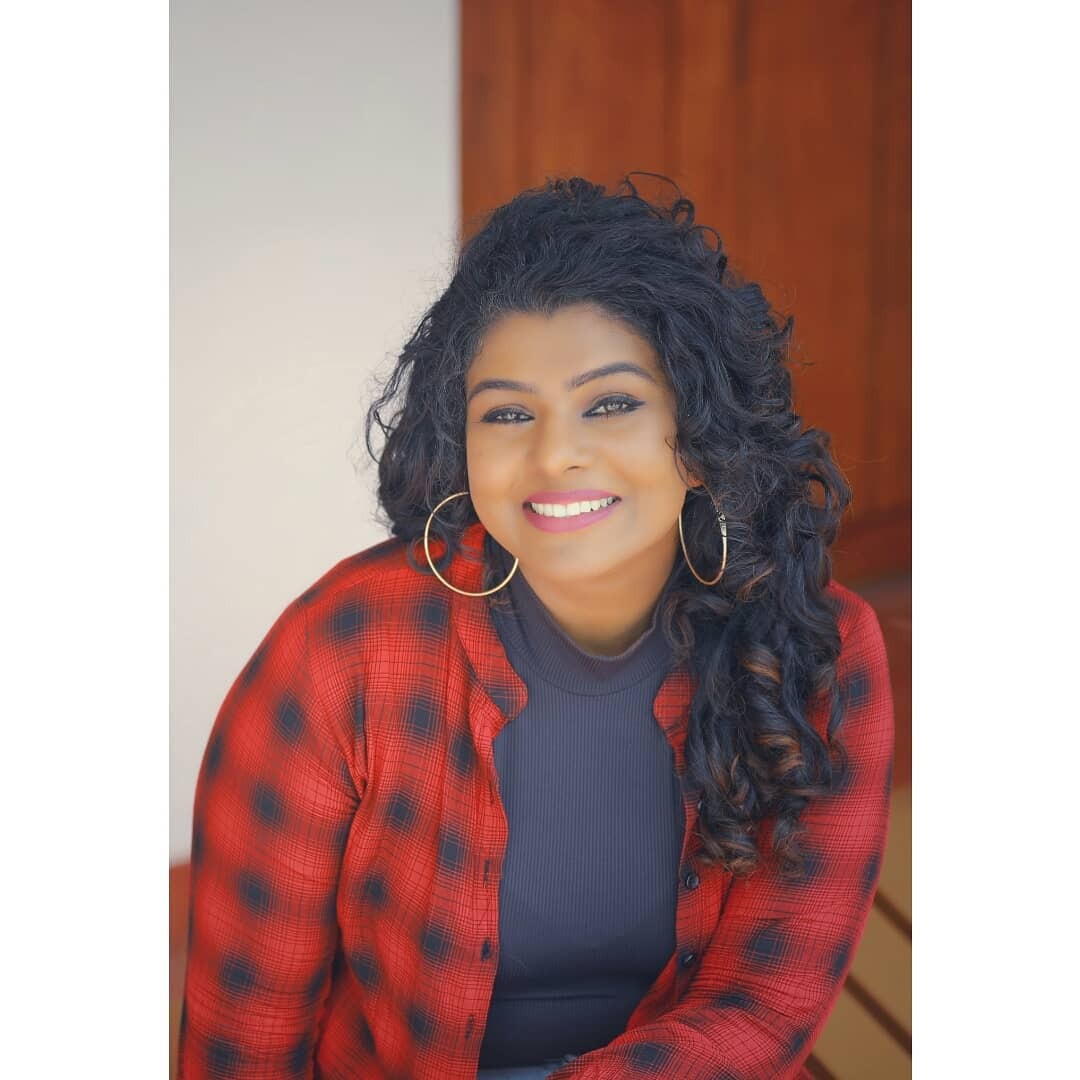 ബിഗ് ബോസ് വിജയി മണിക്കുട്ടനല്ല; വൈറലായി ലക്ഷ്മി ജയന്റെ പുതിയ ഫോട്ടോസ്