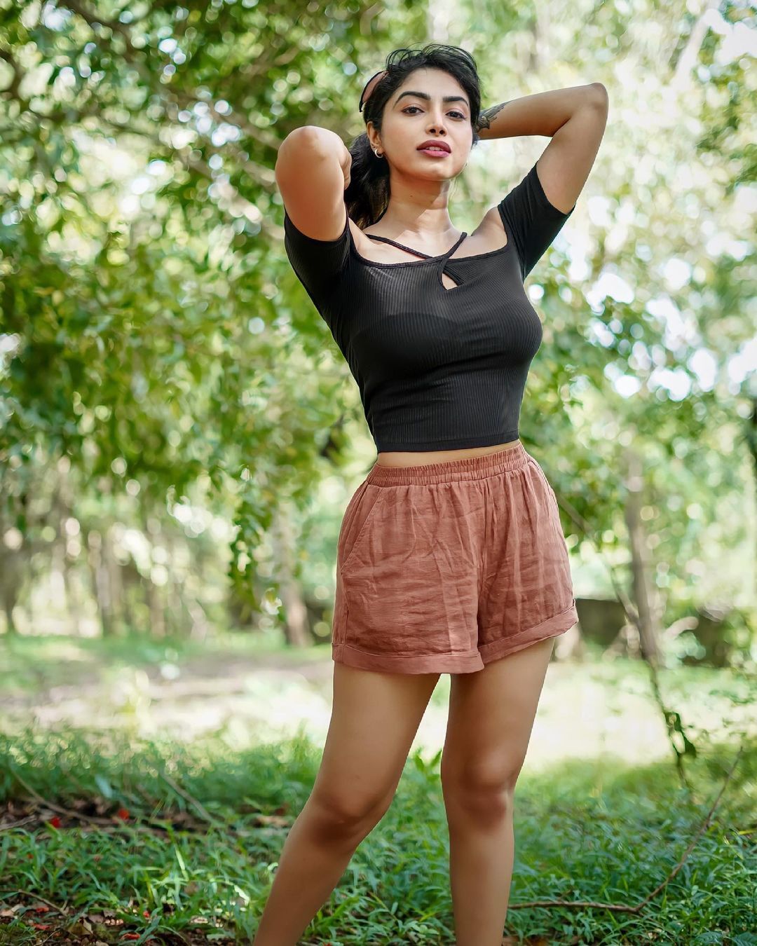 ഇത് കരിക്ക് താരം അമേയ തന്നെയോ? 'എന്റെ പൊന്നു തണുപ്പേ'....ഇൻസ്റ്റഗ്രാം ചിത്രങ്ങൾ വൻ വൈറൽ