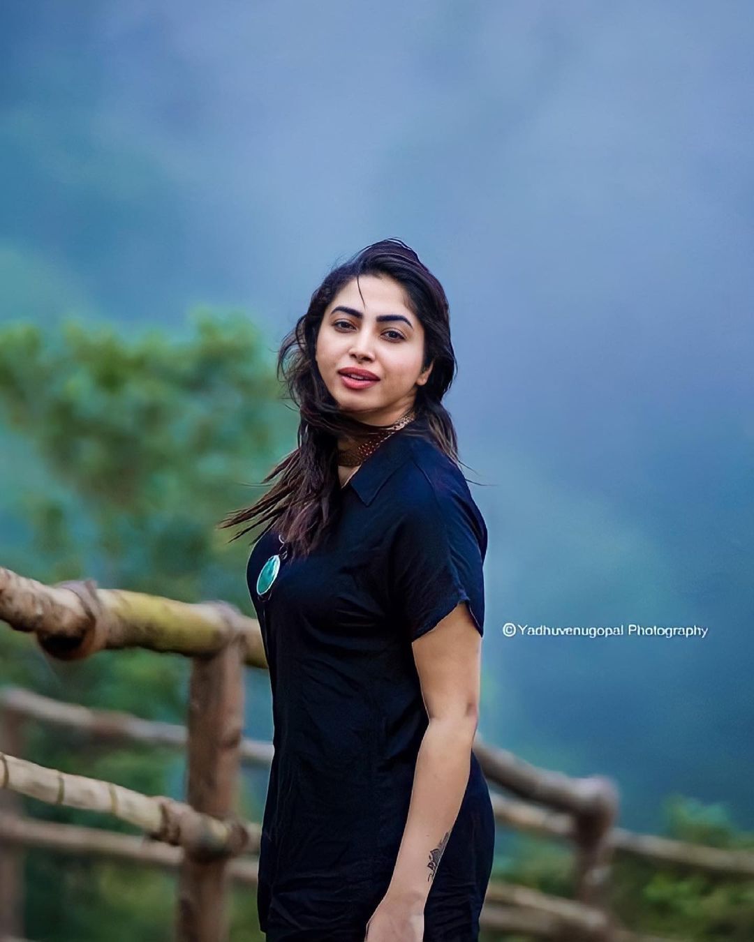 ഇത് കരിക്ക് താരം അമേയ തന്നെയോ? 'എന്റെ പൊന്നു തണുപ്പേ'....ഇൻസ്റ്റഗ്രാം ചിത്രങ്ങൾ വൻ വൈറൽ