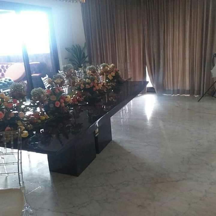 റോക്കിഭായ് യാഷിന്റെ ഗൃഹപ്രവേശം: വിശാലമായ വീട്ടില്‍ കുടുംബത്തോടൊപ്പം താരം- ചിത്രങ്ങള്‍ കാണാം