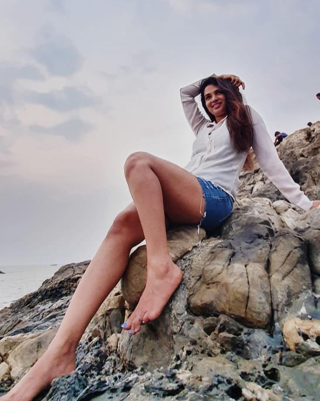 ഗ്ലാമറസ് ലുക്കിൽ കുടുംബവിളക്ക് താരം; ശരണ്യ ആനന്ദിന്റെ പുതിയ ചിത്രങ്ങൾ വൈറലാകുന്നു