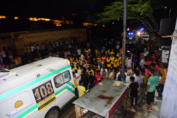 lightning strike Rajasthan : जयपुर के आमेर फोर्ट के पास उस जगह की तस्वीरें, जहां आकाशीय बिजली ने 11 लोगों की जान