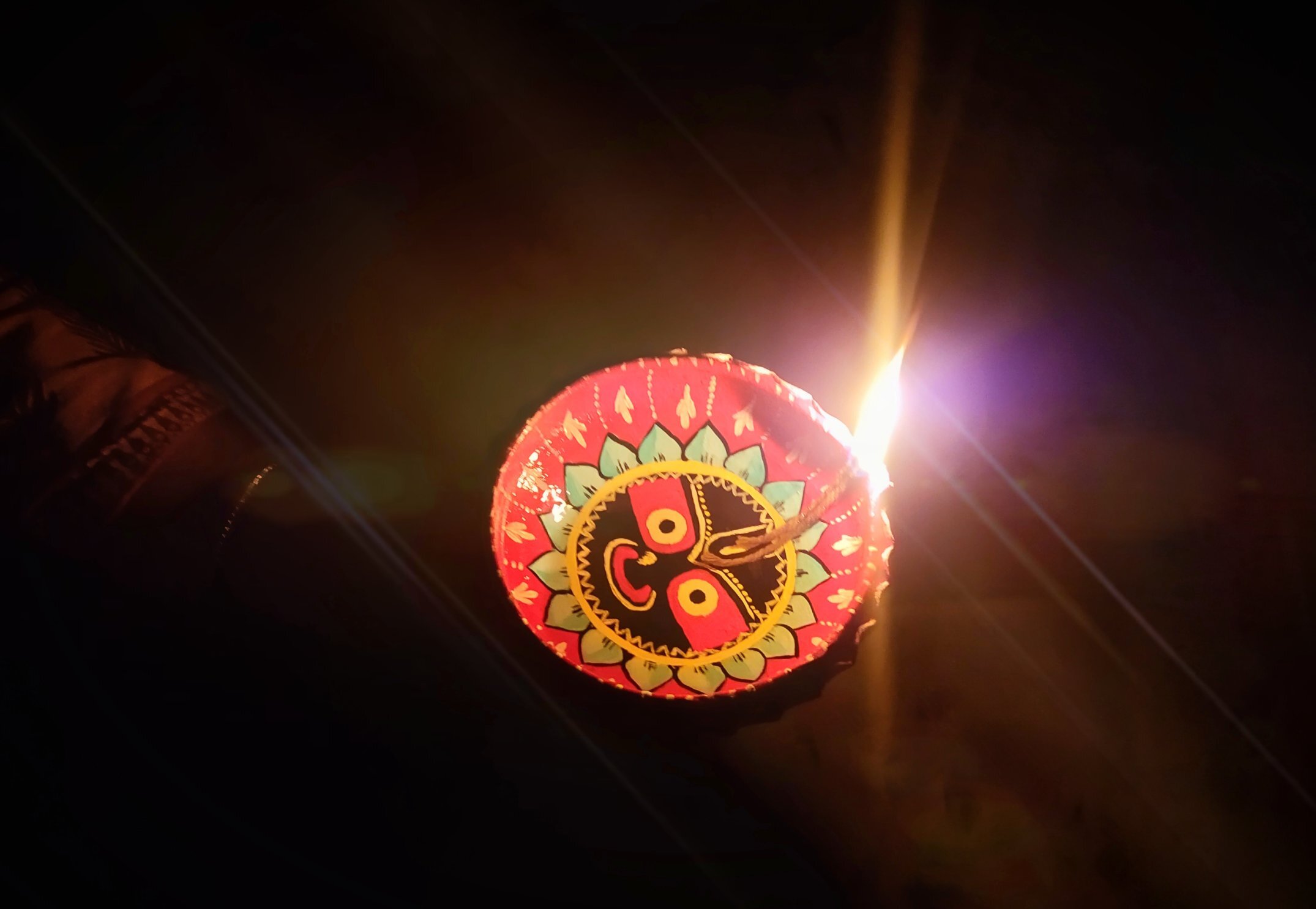 ମନ୍ତ୍ରମୁଗ୍ଧ କରିବ ମଧୁଙ୍କ ତୁଳୀରେ ଅଙ୍କା ହୋଇଥିବା କାଳିଆର ଚିତ୍ର 