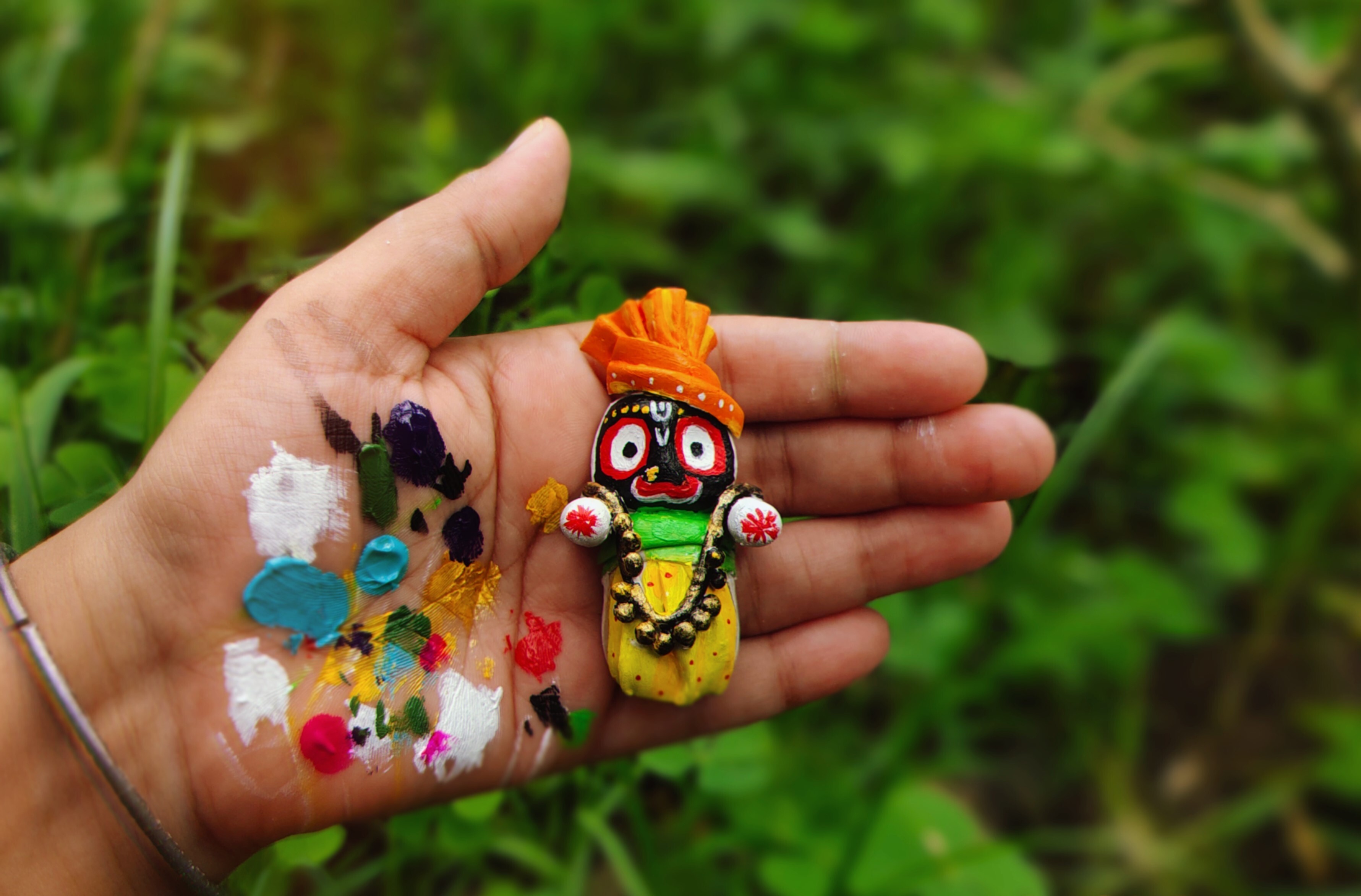 ମନ୍ତ୍ରମୁଗ୍ଧ କରିବ ମଧୁଙ୍କ ତୁଳୀରେ ଅଙ୍କା ହୋଇଥିବା କାଳିଆର ଚିତ୍ର 