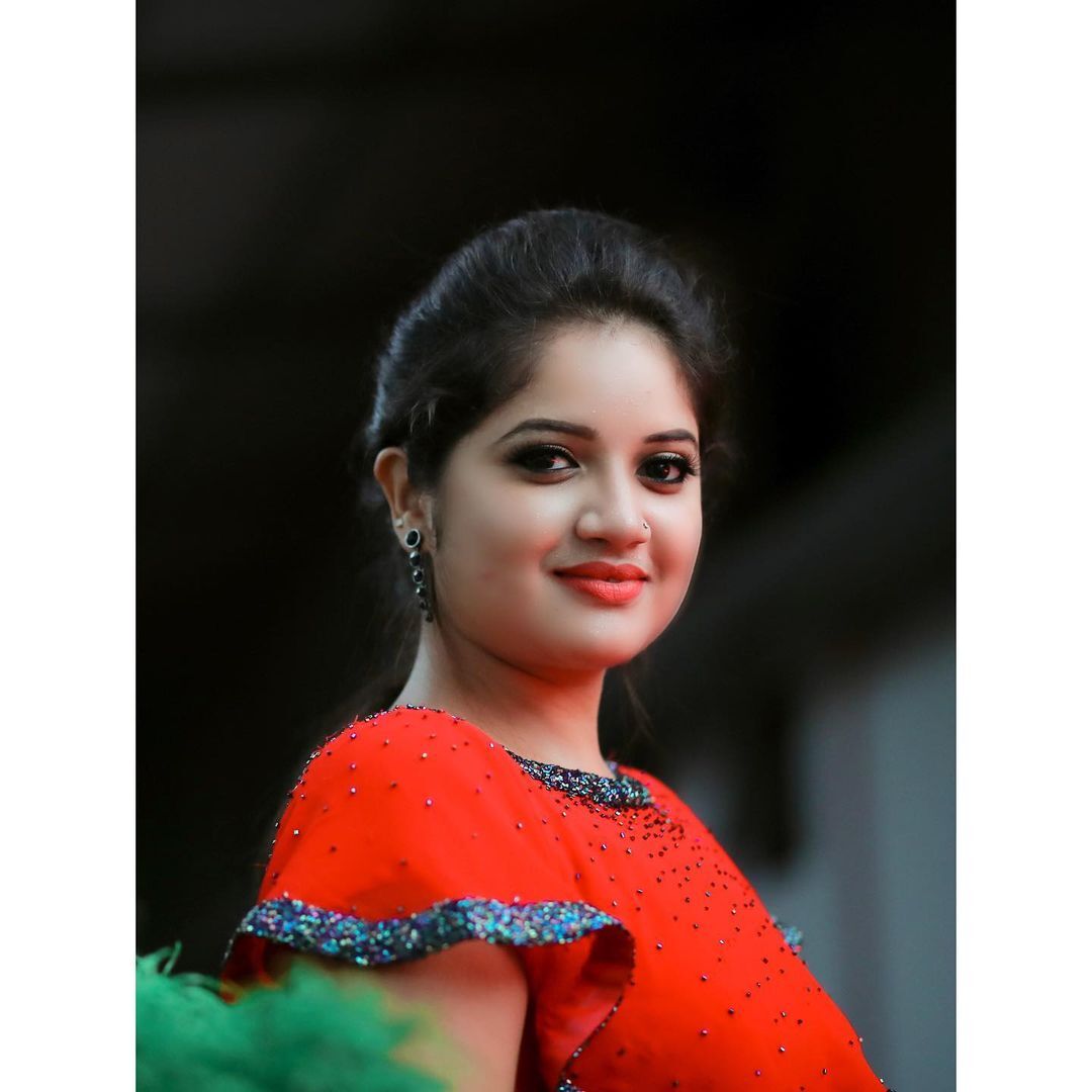 മഞ്ഞുമലകളെ തൊട്ട്; വെക്കേഷൻ മൂഡിൽ ഷഫ്ന നിസാം