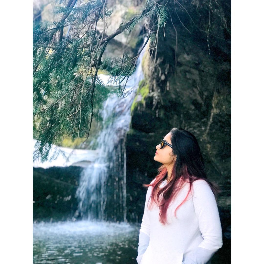 മഞ്ഞുമലകളെ തൊട്ട്; വെക്കേഷൻ മൂഡിൽ ഷഫ്ന നിസാം