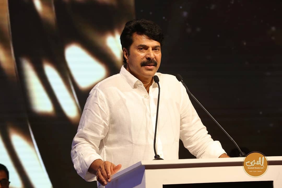 ഏത് ലുക്കിലും മാസാണ്... തരംഗമായി മമ്മൂക്കയുടെ പോണി ടെയില്‍ പോസ്