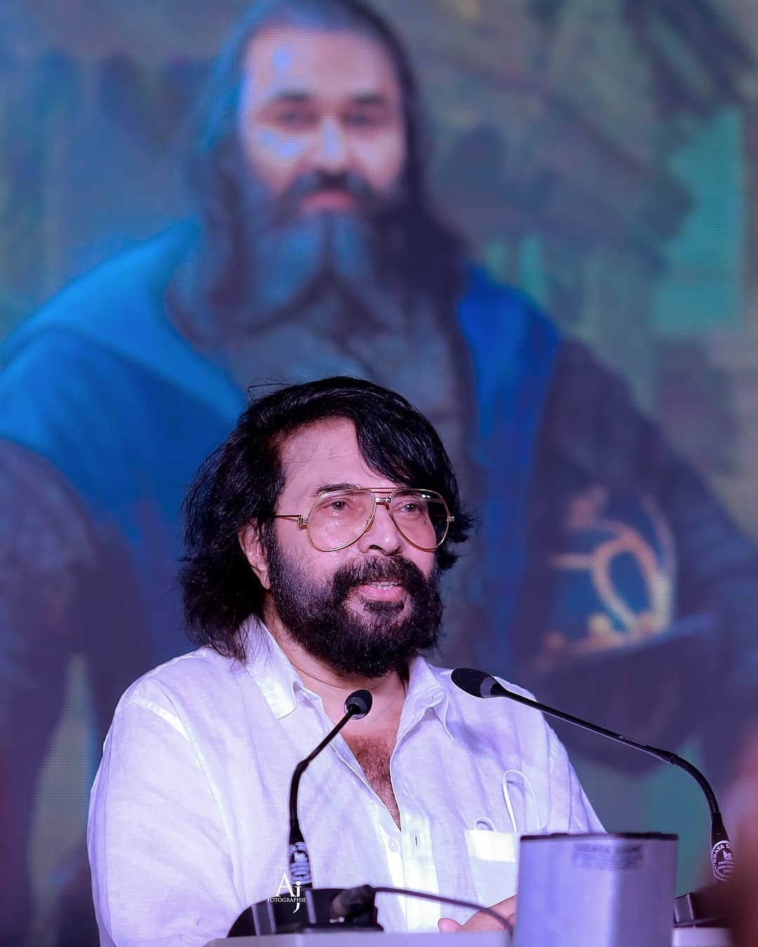 പുത്തൻ ഗെറ്റപ്പിൽ എല്ലാരേയും ഞെട്ടിച്ച് മമ്മൂക്ക, ഏറ്റെടുത്ത് ആരാധകർ  