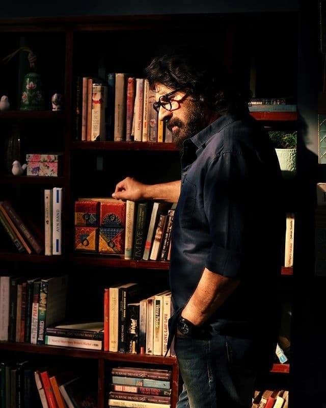 പുത്തൻ ഗെറ്റപ്പിൽ എല്ലാരേയും ഞെട്ടിച്ച് മമ്മൂക്ക, ഏറ്റെടുത്ത് ആരാധകർ  