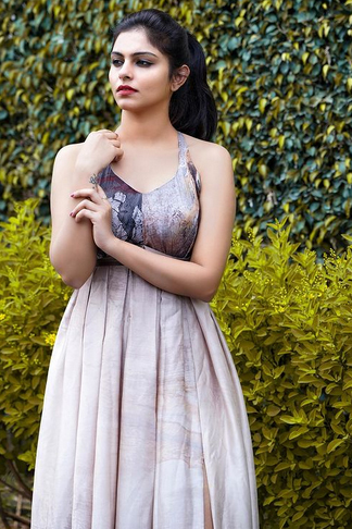 Mounika Reddy:తెలుగు ఇండస్ట్రీకి దొరికిన మరో భామ..వెబ్‌సిరీస్‌తో..!!