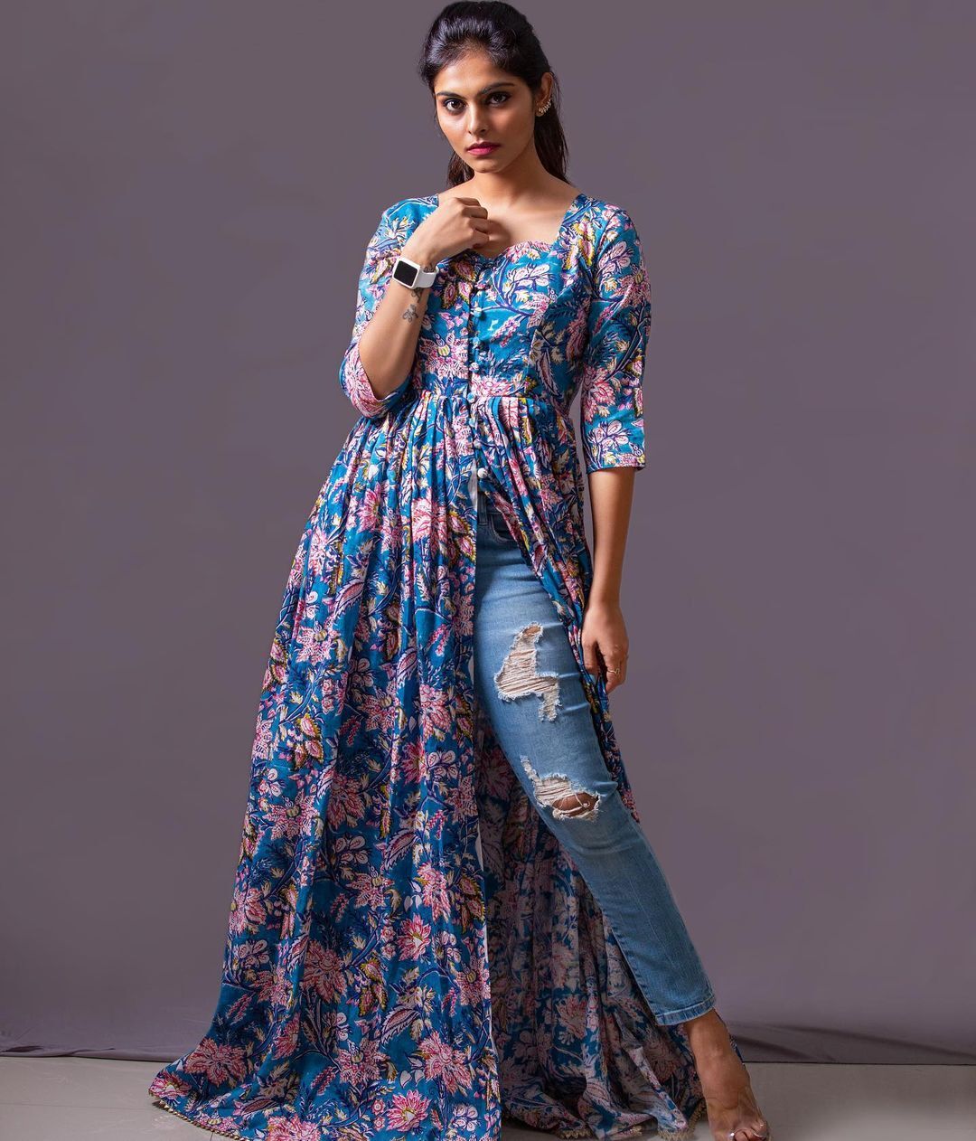 Mounika Reddy:తెలుగు ఇండస్ట్రీకి దొరికిన మరో భామ..వెబ్‌సిరీస్‌తో..!!