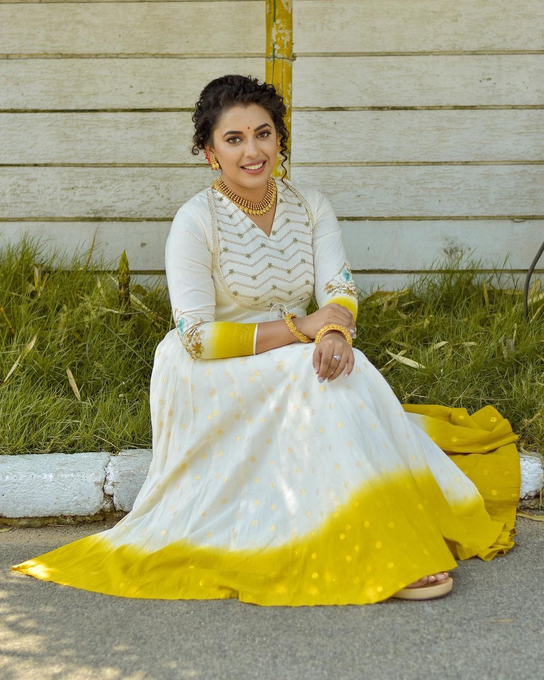 ഇവിടെ എന്തും പോകും; സ്റ്റൈലൻ ലുക്കിൽ ജ്വൂവൽ മേരി, ചിത്രങ്ങൾ