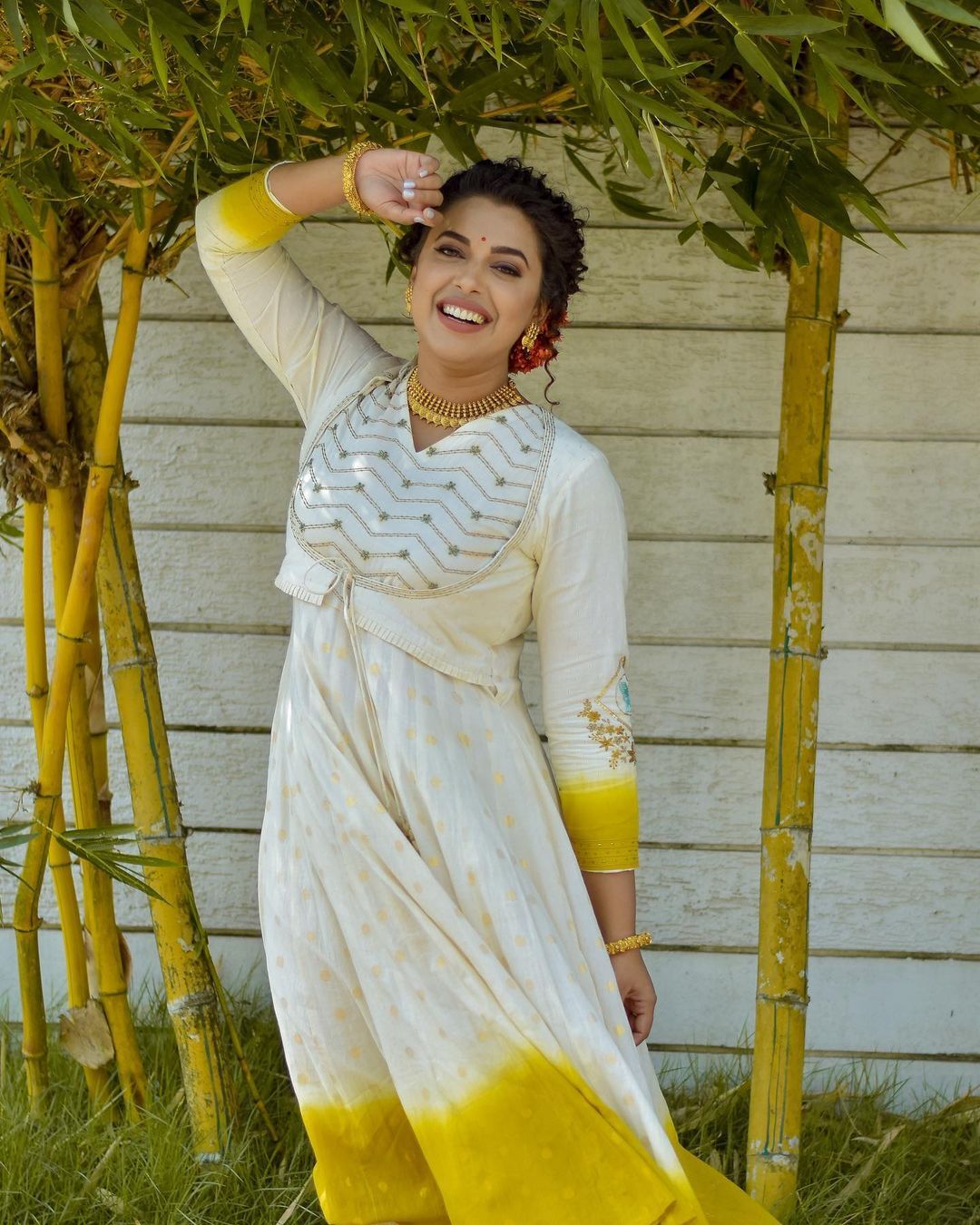 ഇവിടെ എന്തും പോകും; സ്റ്റൈലൻ ലുക്കിൽ ജ്വൂവൽ മേരി, ചിത്രങ്ങൾ