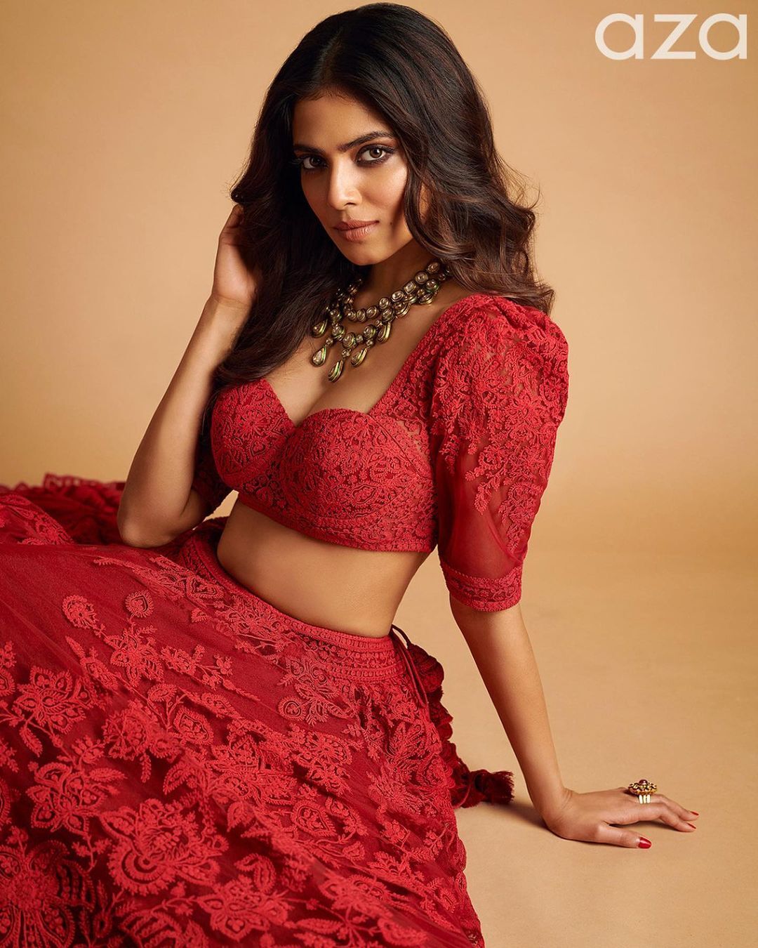 ഹോട്ട് ആന്റ് ക്യൂട്ട് ലുക്കില്‍ മാളവിക മോഹനന്‍; അടിപൊളി ചിത്രങ്ങള്‍ കാണാം