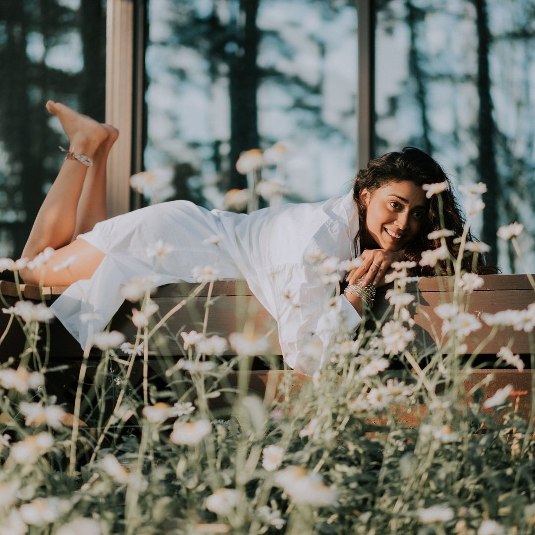 ആ ചിരി മതി.. വൈറലായി നടി ശ്രിയ ശരണിന്റെ ഏറ്റവും പുതിയ ചിത്രങ്ങൾ