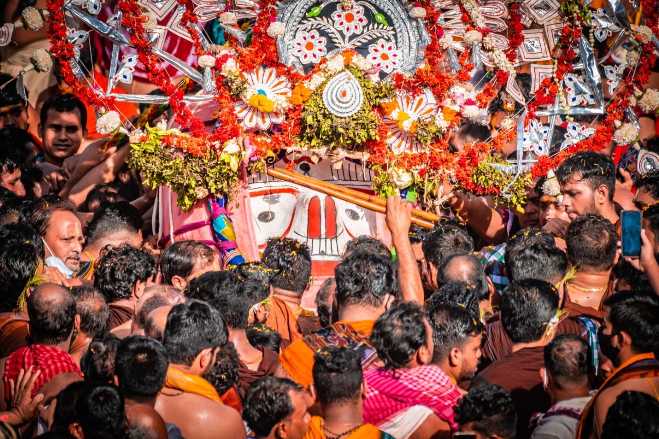 ଫଟୋ : ଧାଡ଼ି ପହଣ୍ଡିରେ ଚତୁର୍ଦ୍ଧାମୂର୍ତ୍ତି, ଦିବ୍ୟ ରୂପରେ ଭକ୍ତର ଭଗବାନ