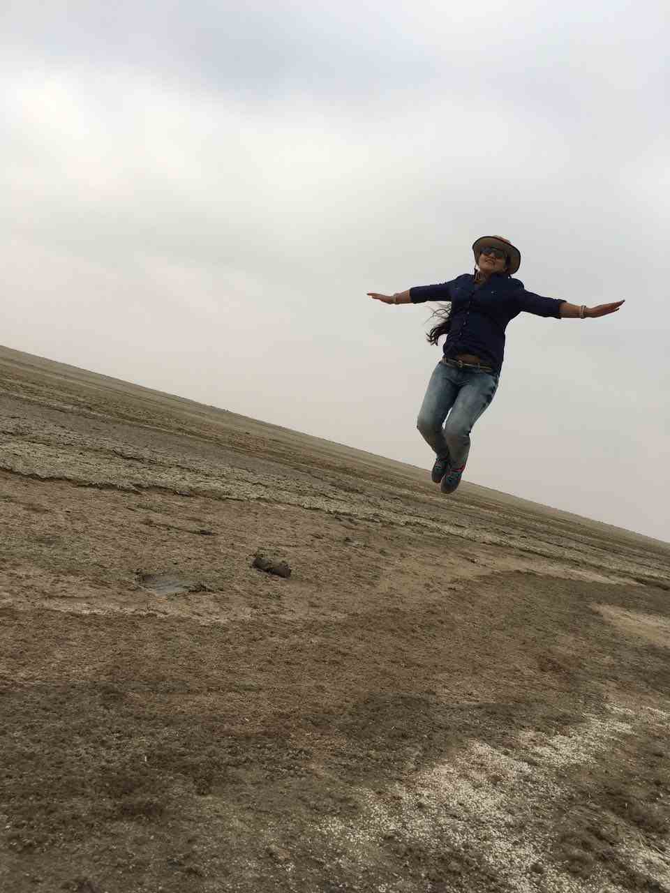 स्टाइल को लेकर चर्चाओं में रहती है IPS पूजा अवाना, किसी एक्ट्रेस से कम नहीं है अंदाज