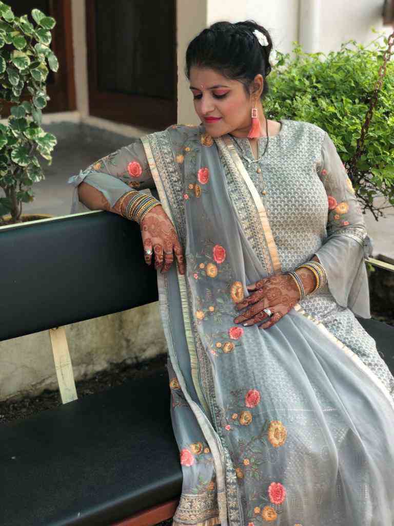 स्टाइल को लेकर चर्चाओं में रहती है IPS पूजा अवाना, किसी एक्ट्रेस से कम नहीं है अंदाज