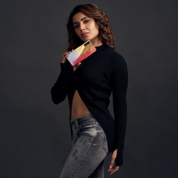 ക്യൂട്ട് ലുക്കില്‍ സാമന്ത അക്കിനേനി-ചിത്രങ്ങള്‍ കാണാം